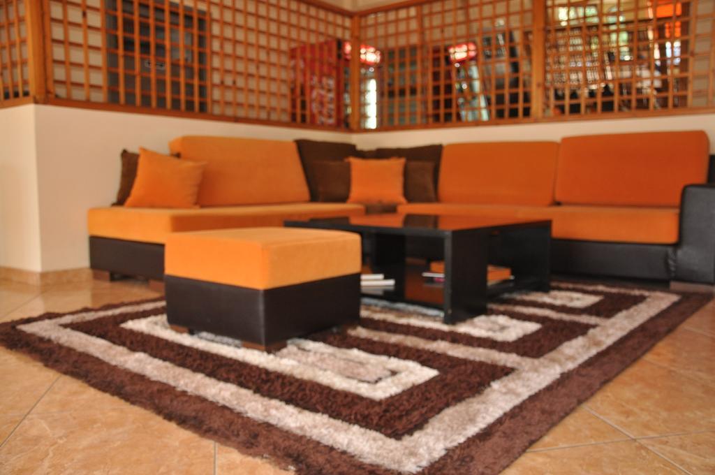 Hotel Drosia Messini Luaran gambar