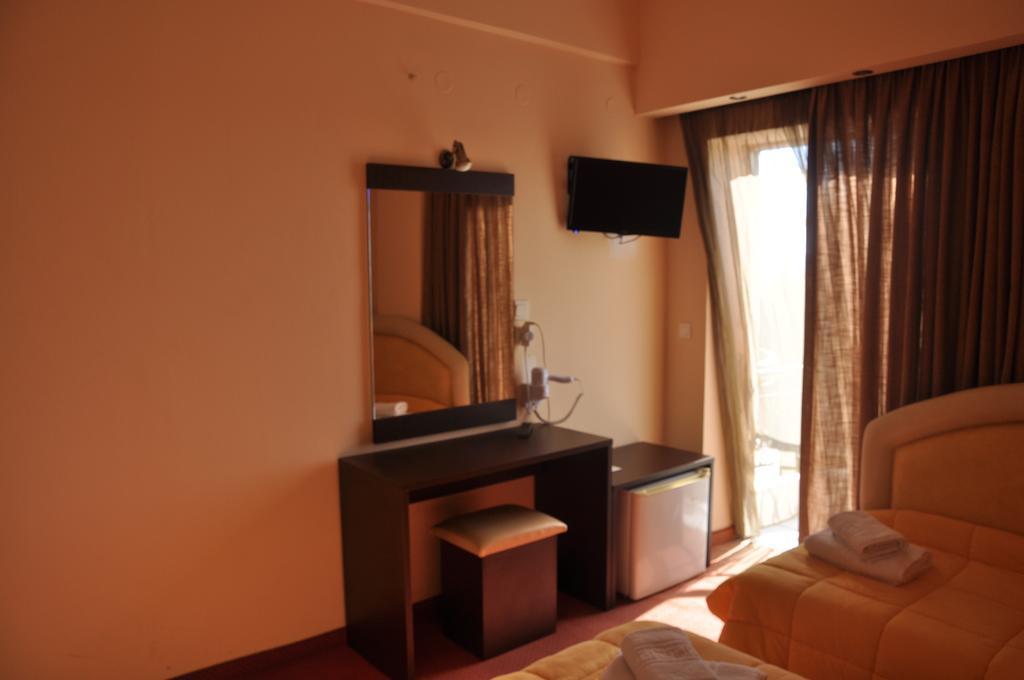 Hotel Drosia Messini Luaran gambar